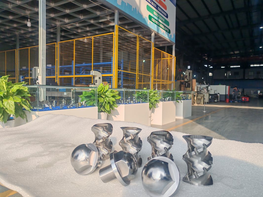 เครื่องอัดรีดสกรูคู่ องค์ประกอบสกรูผสมและลำเลียงที่เหนือกว่าเพื่อผลลัพธ์ที่แม่นยำ